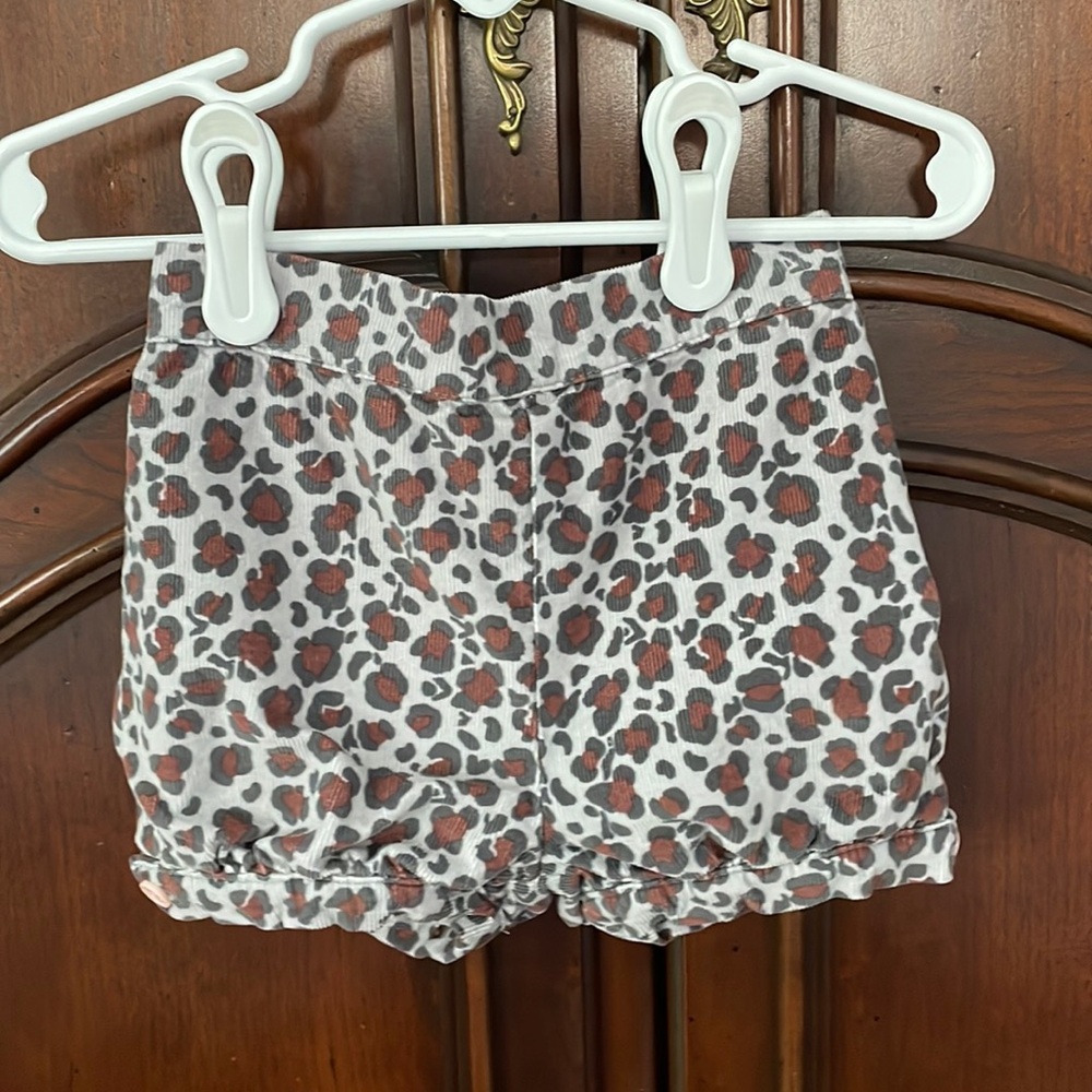 Baby Boden Leopard Print Shorts Girls Pull On Ruffle Hem Boutique Style